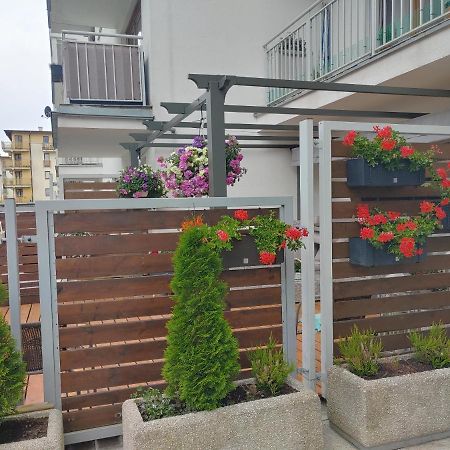 Swinoujscie Platan Patio 6 - Berry Apartments Buitenkant foto