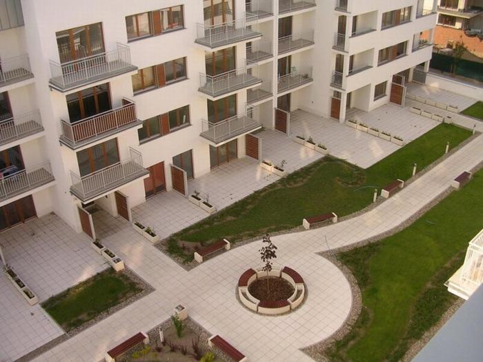 Swinoujscie Platan Patio 6 - Berry Apartments Buitenkant foto
